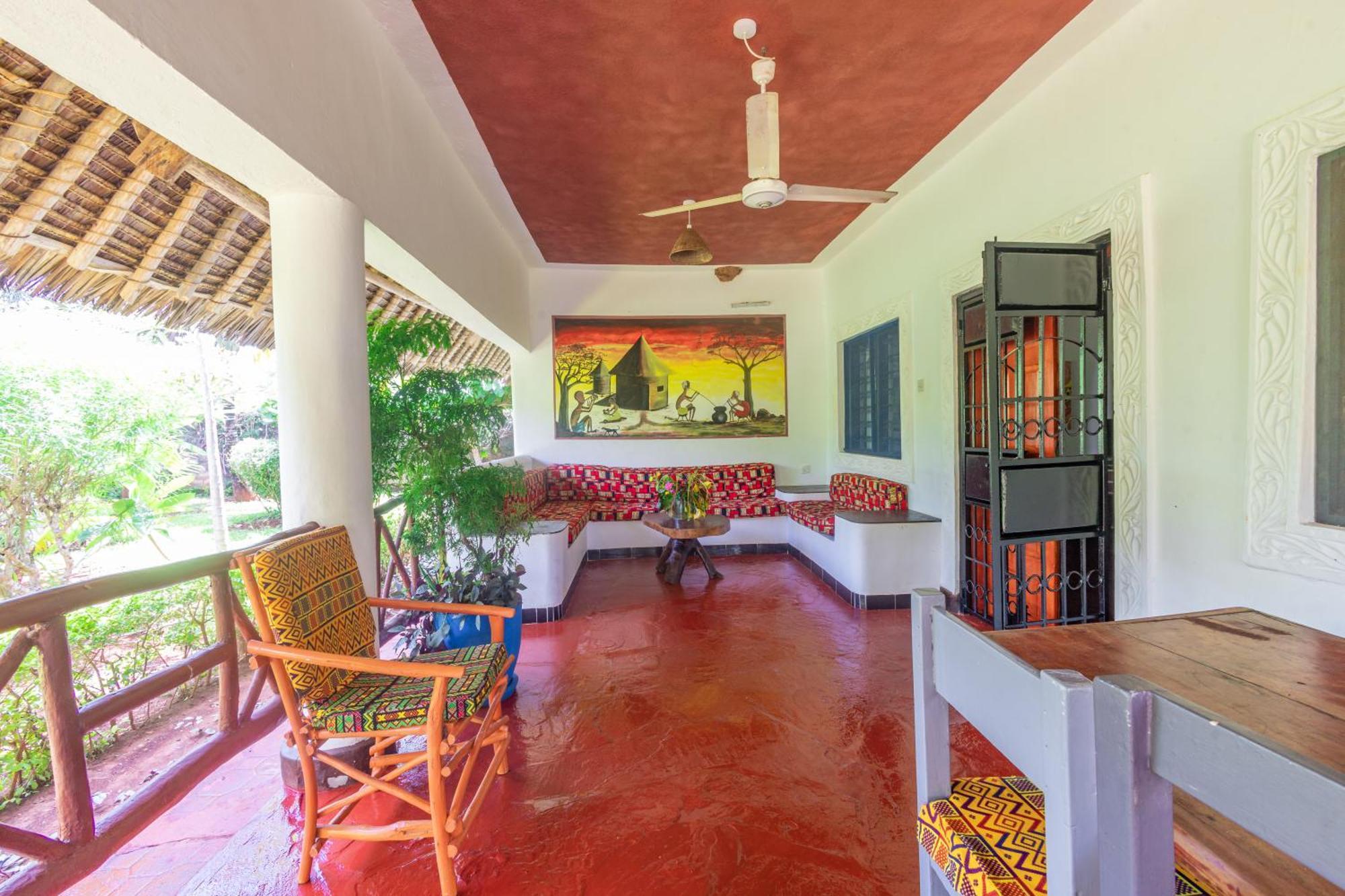 Villas Dora And Holly شاطئ دياني المظهر الخارجي الصورة