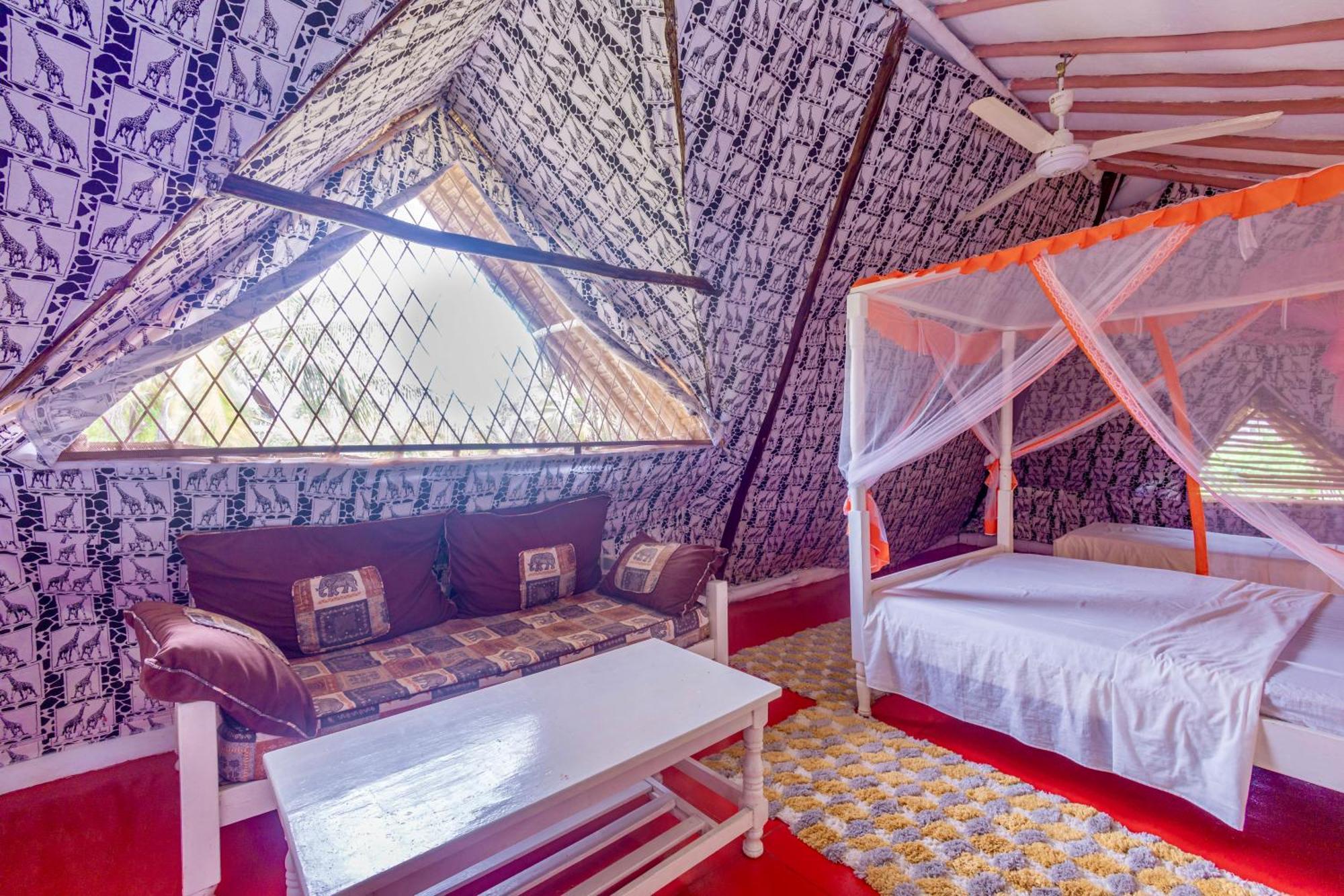Villas Dora And Holly شاطئ دياني المظهر الخارجي الصورة